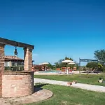 K06 - Trilocale Rosmarino, Porzione Di Con Piscina Castelfidardo