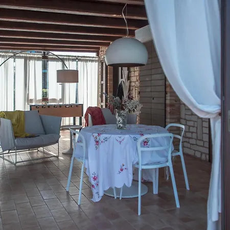 K06 - Trilocale Rosmarino, Porzione Di Con Piscina *