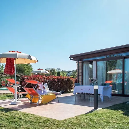 K06 - Trilocale Rosmarino, Porzione Di Con Piscina * كاستيلْفيدارْدو