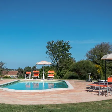 K06 - Trilocale Rosmarino, Porzione Di Con Piscina